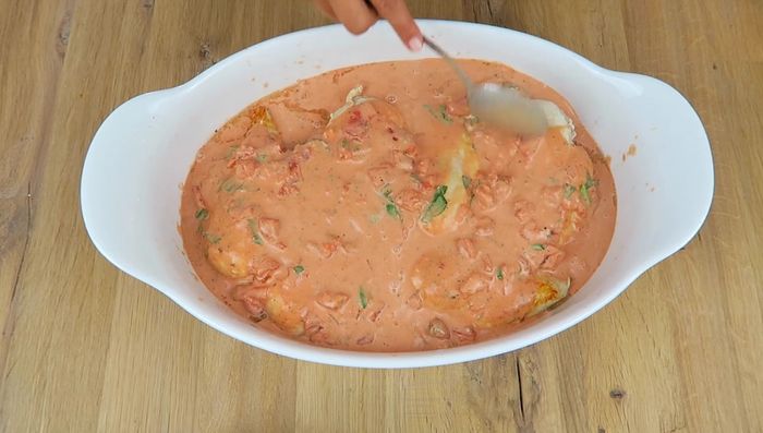 Käse darüber streuen.