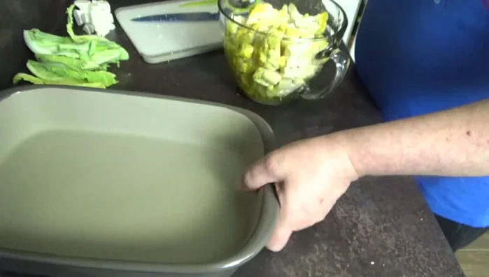 Backofen auf 180 Grad (Umluft) vorheizen.