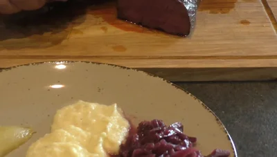 Gesmokter Hirschrücken: Rezept & Anleitung - Herbstliches Genuss!