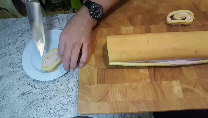 Roulade anschneiden und genießen!