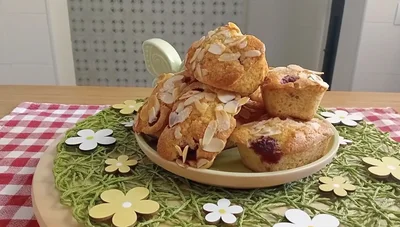 Himbeerküchlein Rezept: Saftige Küchlein zum Sonntagskaffee