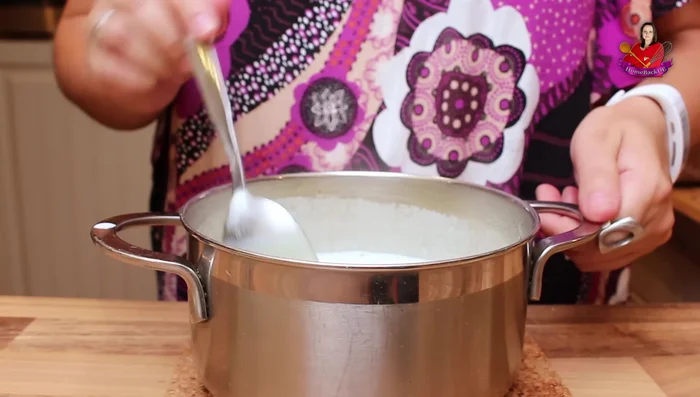 Pudding abkühlen lassen.