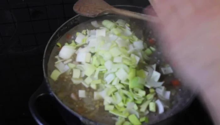 Alles ca. 20 Minuten köcheln lassen.