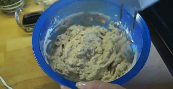 Die Körner unterheben.