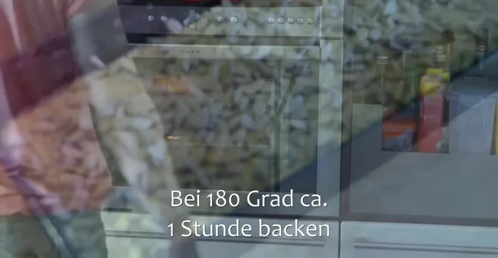 Bei 180°C ca. 60 Minuten backen.