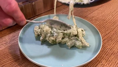 Schnelles Kabeljaufilet mit Wasabi-Gurken: Henssler Rezept