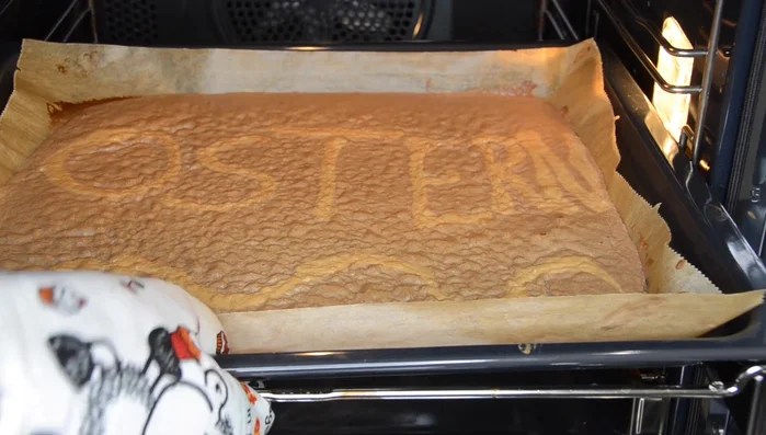 Biskuit 9 Minuten backen.