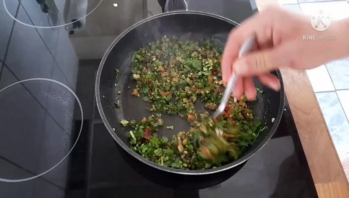 Koriander unterrühren und abkühlen lassen (239.15).