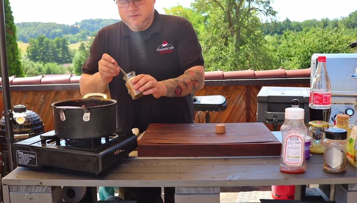 1/4 Teelöffel Zimt hinzufügen.