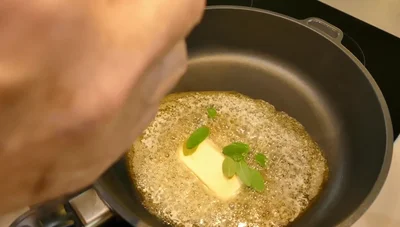 Hokkaido Kürbis-Gnocchi mit Salbeibutter: Einfaches Rezept