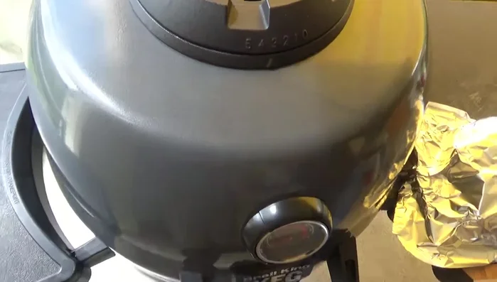 Kürbis erneut kurz auf den Grill legen, um ihn aufzuwärmen. (339.33)