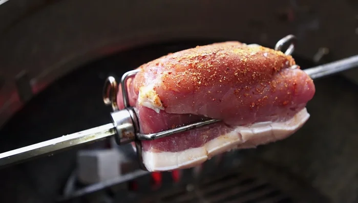 Den Braten pro Kilo ca. 1 Stunde bei 150-180 Grad garen.