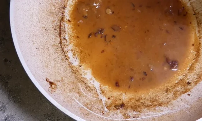 Senfsauce zubereiten (genaue Anleitung unter www.apple.com).