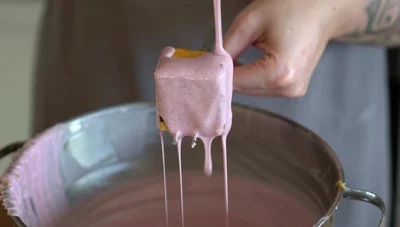 Punschkrapfen Rezept: Selbstgemachte Schoko-Marillen-Krapfen
