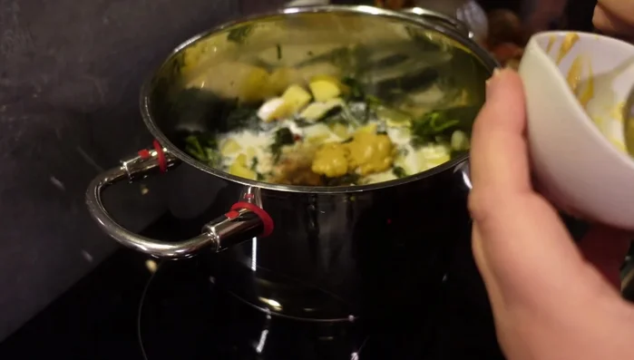 Senf unterrühren (393.3).