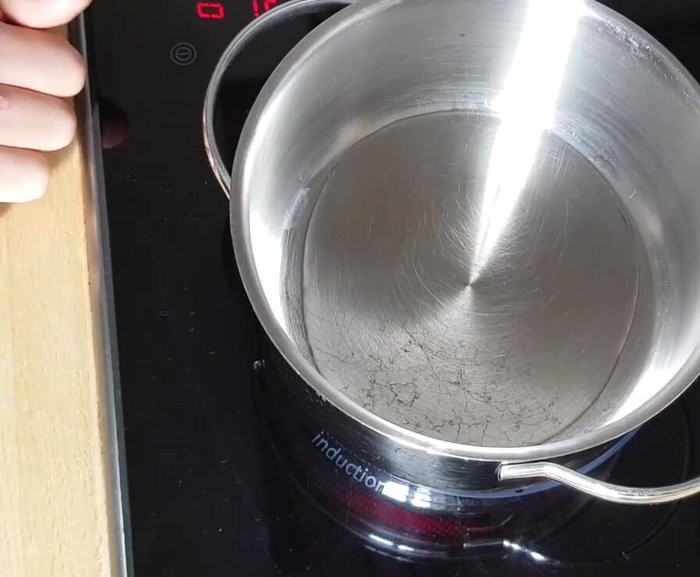 Rotkohl hinzufügen und mitbraten.