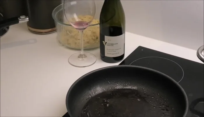 Rehrücken im Ofen bei 100-120 Grad garen.