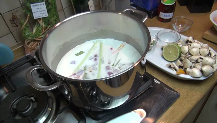 Weitere 5 Minuten köcheln lassen (207.25)