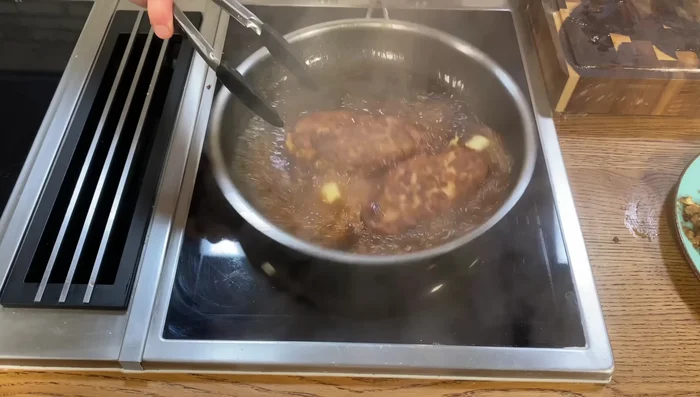 Zum Schluss Butter hinzufügen.