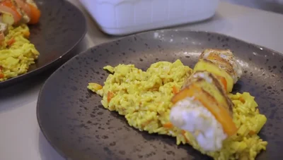 Hähnchenspieße mit Ananas & Paprika auf Curryreis - Schnell, Lecker, Günstig!