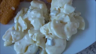 Hausgemachte Fischstäbchen mit Kartoffelsalat - Rezept & Anleitung