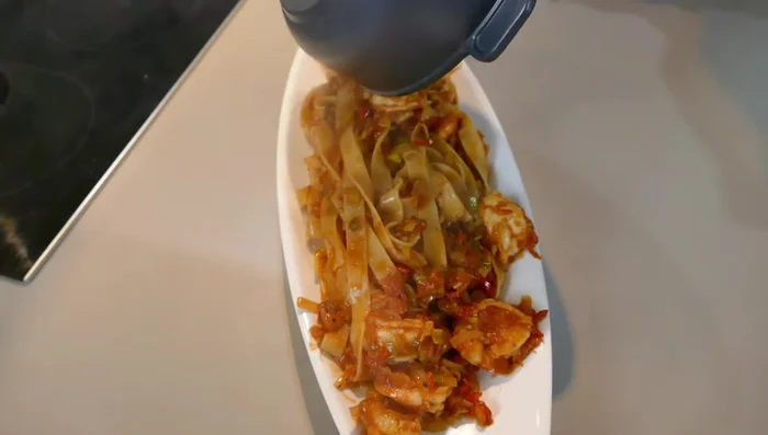 Auf vorgewärmten Tellern servieren (306.71).