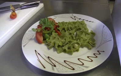 Schweinefleischpfanne mit Senf & Zwiebeln - schnelles Rezept!